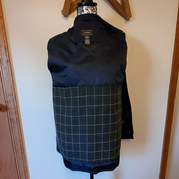 L.L. Bean Women's Coat EUC - Picture 6 of 6